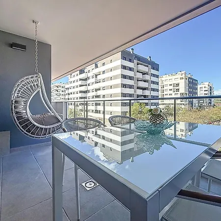 Hanami Luxury Connecta Апартаменти Естепона