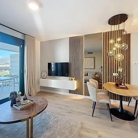 Hanami Luxury Connecta Естепона