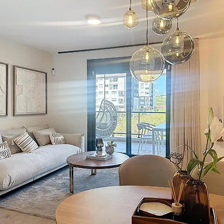 Hanami Luxury Connecta Daire Estepona