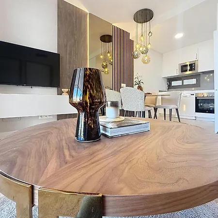 Hanami Luxury Connecta *